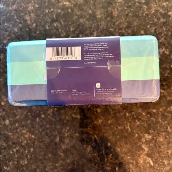 Brand New in Package Gaiam foam yoga block - Picture 4 of 7